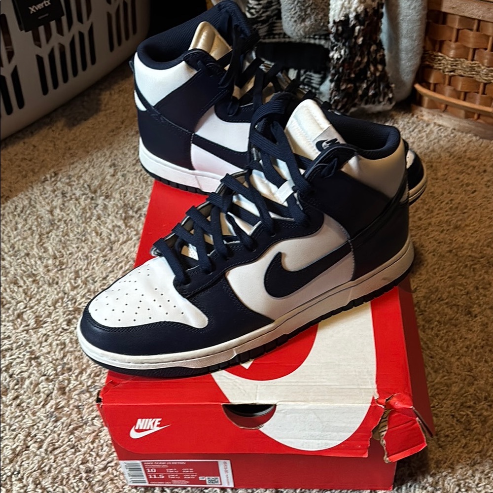 Nike dunk hi retro size 10 men white / midnight navy